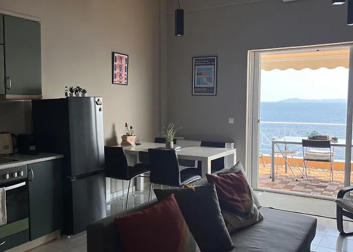 Sea & Serenity - Balcony Daydreaming *