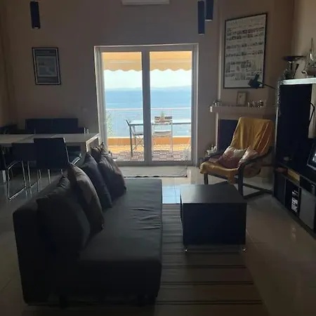 In Neos Marmaras, Gr * Neos Marmaras