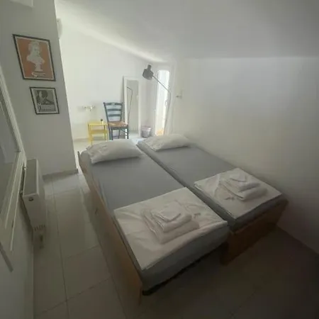 In Neos Marmaras, Gr Apartment *