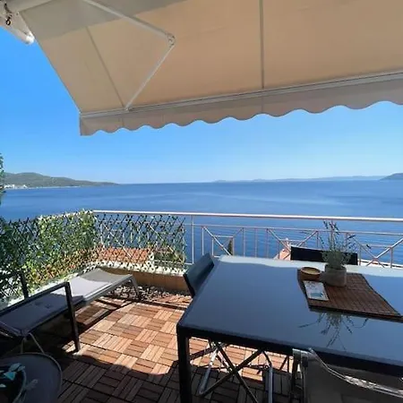 Sea & Serenity - Balcony Daydreaming