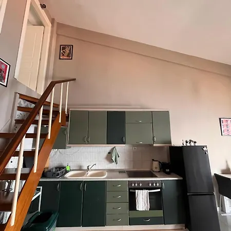 Sea & Serenity - Balcony Daydreaming ネオス・マルマラス