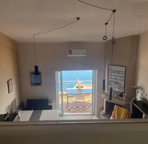 Sea & Serenity - Balcony Daydreaming Apartment